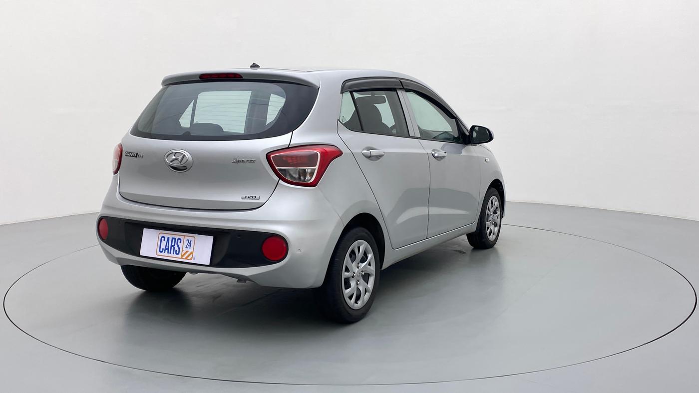 2017 Hyundai Grand i10 Sportz1.2 CRDI, Diesel, Manual, 78,927 km, Right Back Diagonal