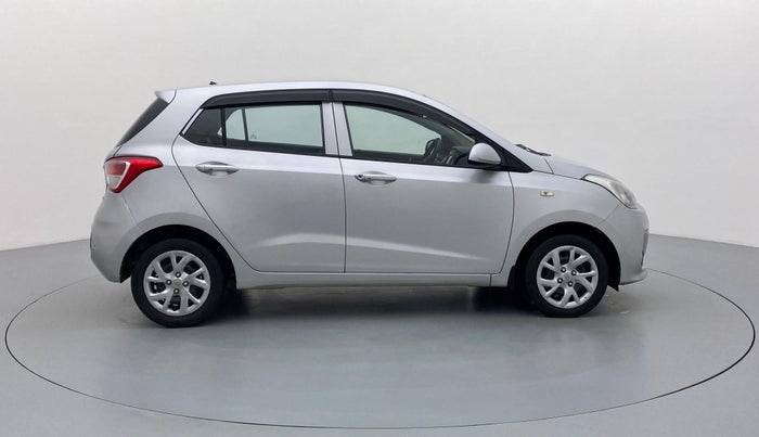 2017 Hyundai Grand i10 Sportz1.2 CRDI, Diesel, Manual, 78,927 km, Right Side View
