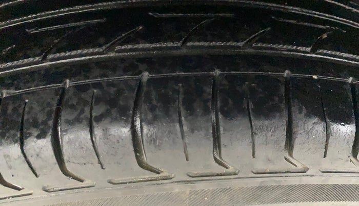 2018 Renault Kwid CLIMBER 1.0, Petrol, Manual, 92,384 km, Right Rear Tyre Tread