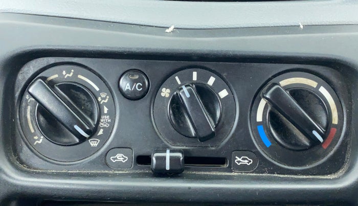 2014 Maruti Alto 800 LXI CNG, CNG, Manual, 66,498 km, AC Unit - Directional switch has minor damage