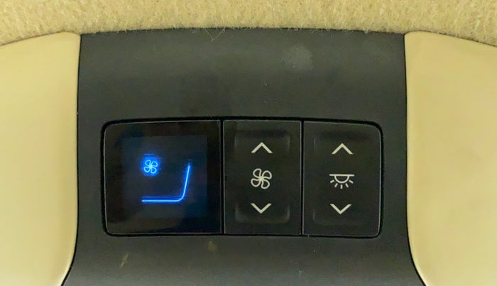 2018 Toyota YARIS VX CVT, Petrol, Automatic, 40,463 km, Rear AC Temperature Control