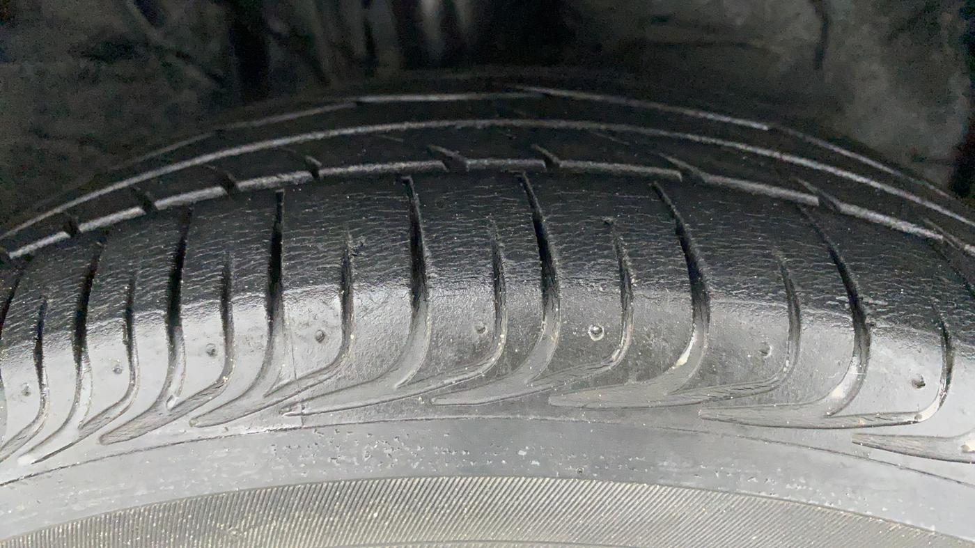 2018 Toyota YARIS VX CVT, Petrol, Automatic, 40,463 km, Right Front Tyre Tread