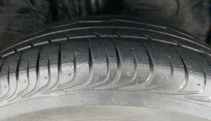 2018 Toyota YARIS VX CVT, Petrol, Automatic, 40,463 km, Right Front Tyre Tread