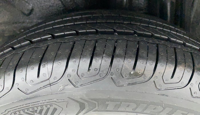 2018 Toyota YARIS VX CVT, Petrol, Automatic, 40,463 km, Left Rear Tyre Tread