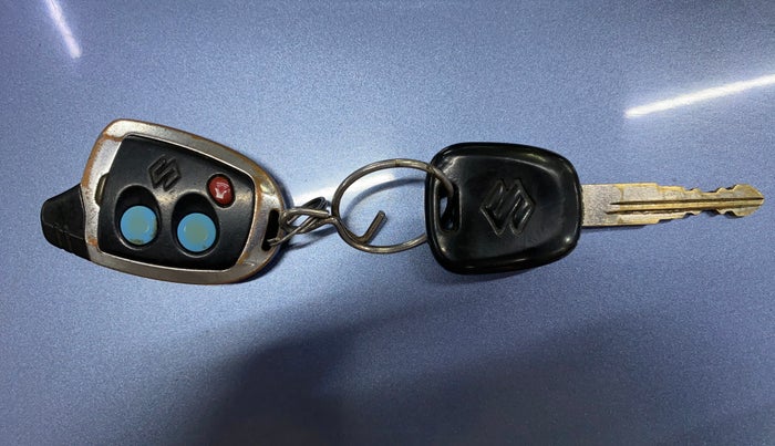 2013 Maruti Wagon R 1.0 LXI, Petrol, Manual, 65,477 km, Key Close Up