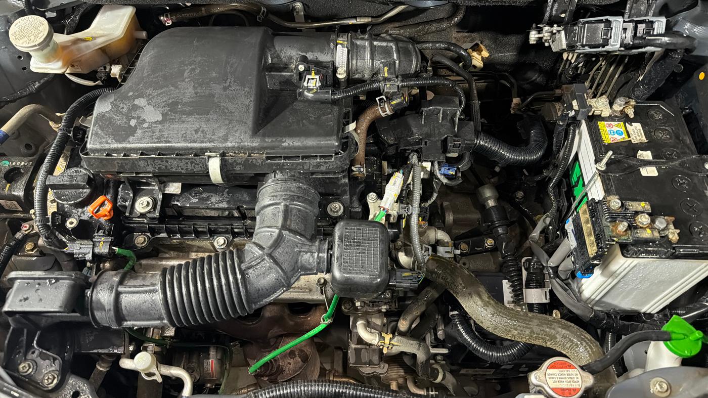 2024 Maruti XL6 ZETA AT, Petrol, Automatic, 29,939 km, Engine View