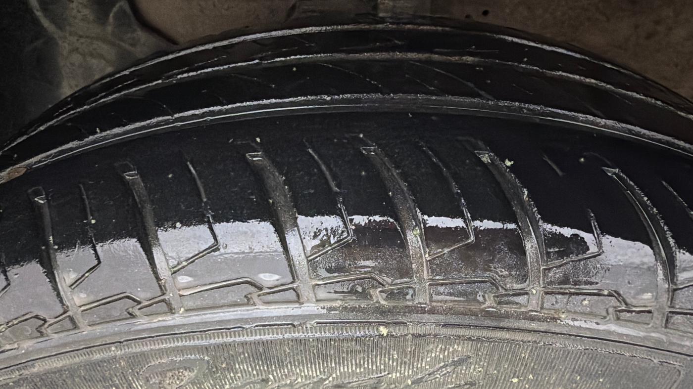2016 Hyundai Elite i20 MAGNA 1.2, Petrol, Manual, 75,110 km, Left Front Tyre Tread