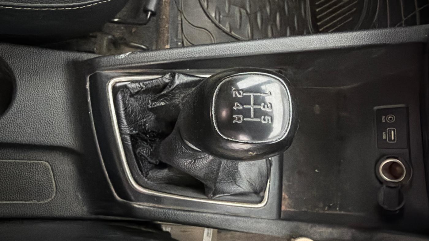 2016 Hyundai Elite i20 MAGNA 1.2, Petrol, Manual, 75,110 km, Gear Lever