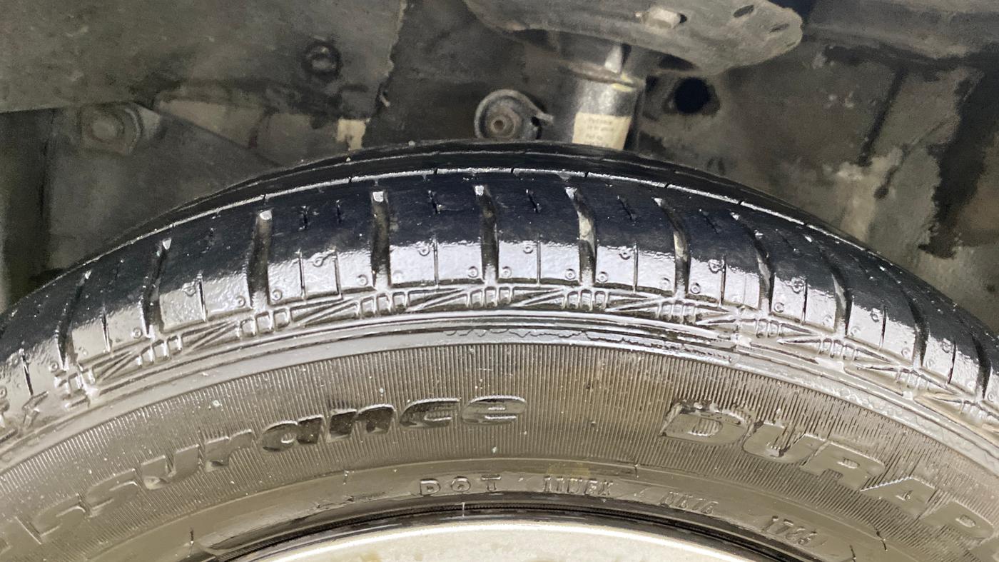 2015 Honda Amaze 1.2L I-VTEC S, Petrol, Manual, 61,041 km, Left Front Tyre Tread