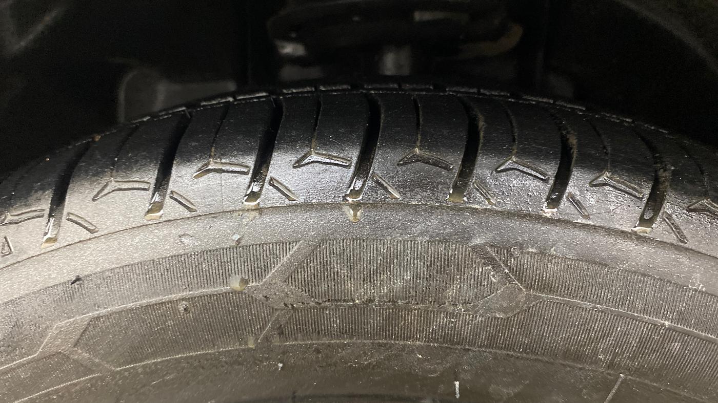 2024 Tata Tiago XZA PLUS PETROL, Petrol, Automatic, 22,141 km, Left Front Tyre Tread