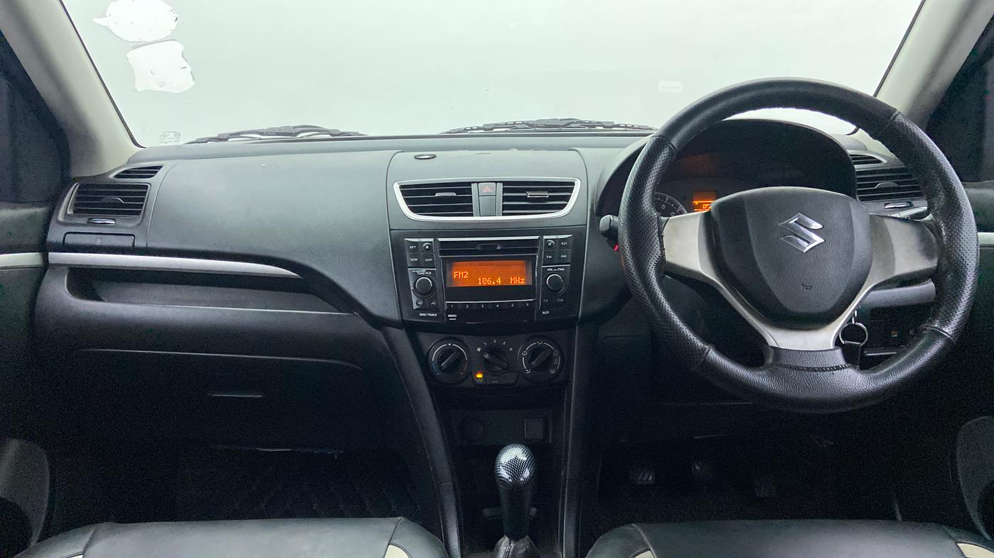 2015 Maruti Swift VXI D, Petrol, Manual, 76,261 km, Dashboard