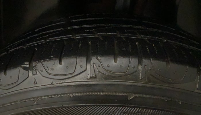 2018 Jeep Compass SPORT 1.4 PETROL, Petrol, Manual, 47,593 km, Left Rear Tyre Tread