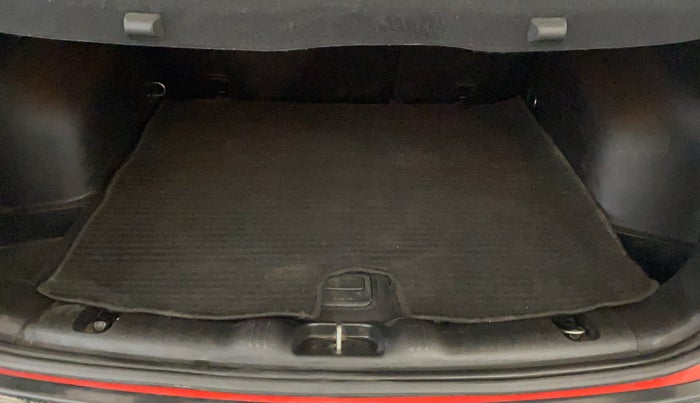 2018 Jeep Compass SPORT 1.4 PETROL, Petrol, Manual, 47,593 km, Boot Inside