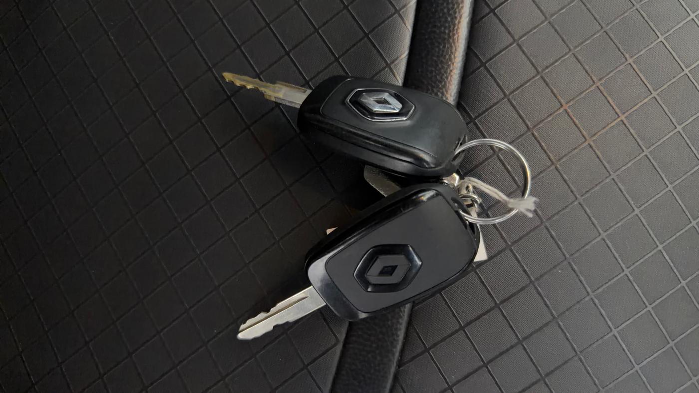 2020 Renault Kwid RXT 1.0 AMT (O), Petrol, Automatic, 35,918 km, Key Close Up