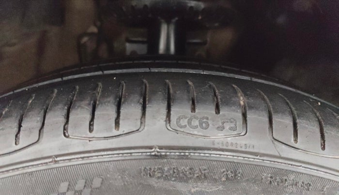 2016 Volkswagen Ameo COMFORTLINE 1.2L, Petrol, Manual, 77,841 km, Right Front Tyre Tread