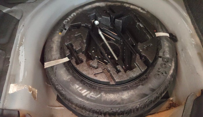 2016 Volkswagen Ameo COMFORTLINE 1.2L, Petrol, Manual, 77,841 km, Spare Tyre