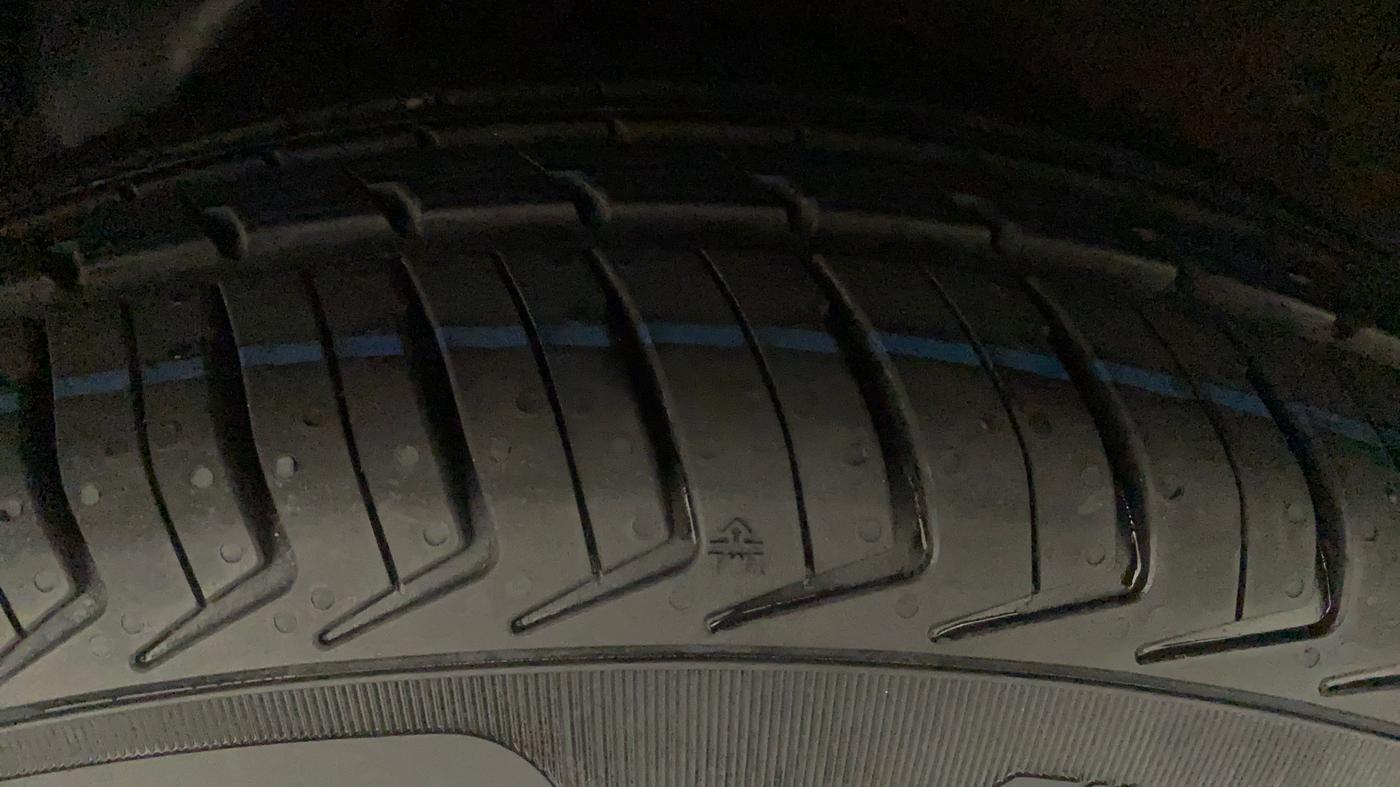 2012 Hyundai i10 SPORTZ 1.2 AT, Petrol, Automatic, 27,070 km, Left Rear Tyre Tread