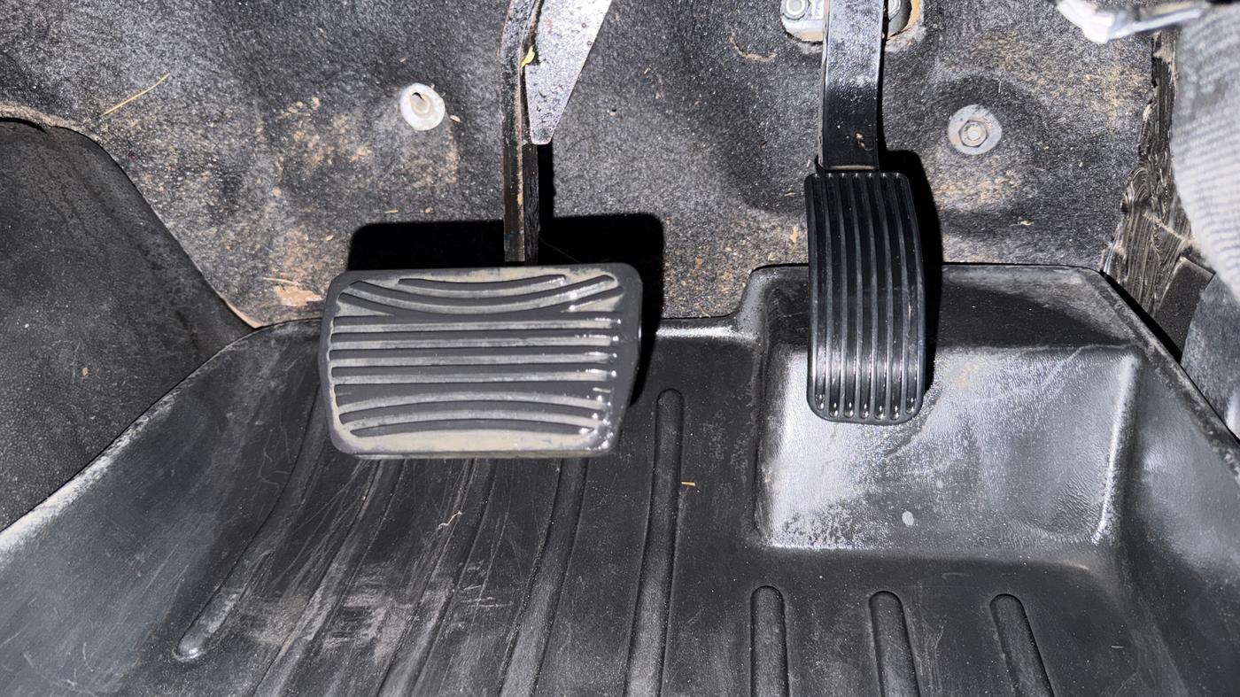 2021 Mahindra Thar LX PETROL HT 4WD AT, Petrol, Automatic, 43,216 km, Pedals