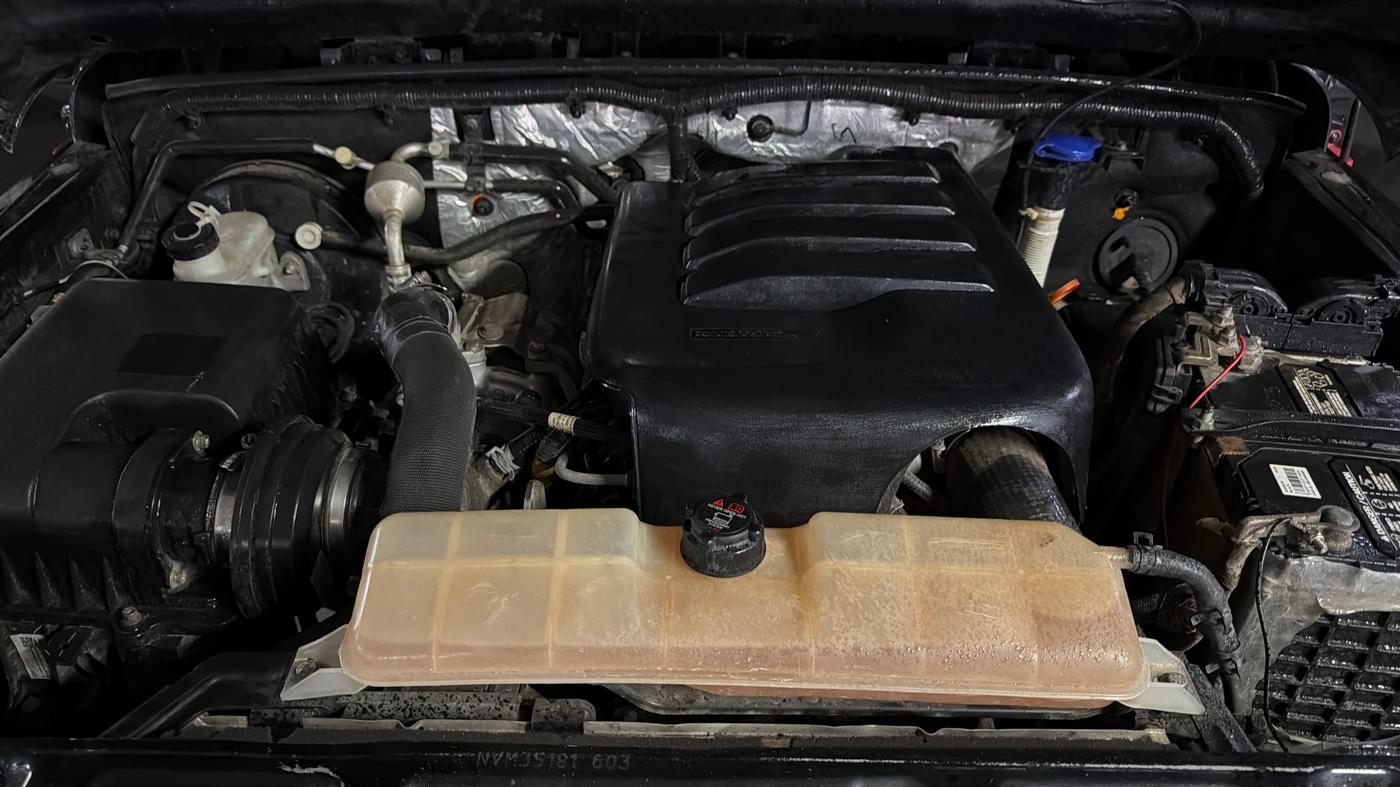 2021 Mahindra Thar LX PETROL HT 4WD AT, Petrol, Automatic, 43,216 km, Engine View