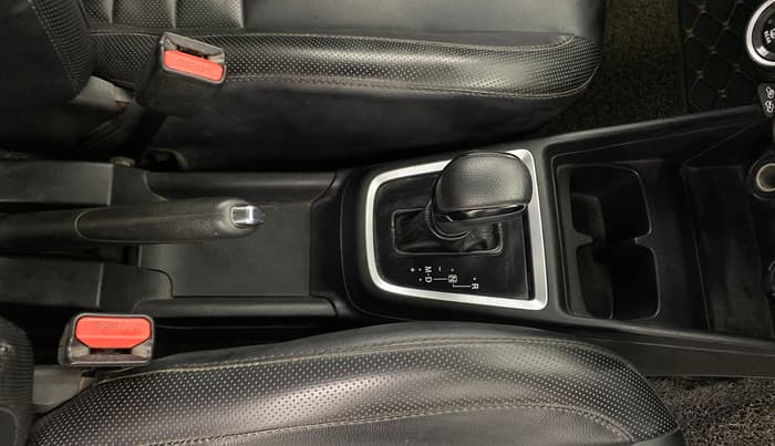 2018 Maruti Swift ZDI AMT, Diesel, Automatic, 1,09,539 km, Gear Lever