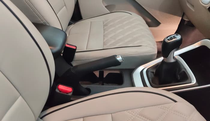 2020 KIA SONET HTX 1.0 IMT, Petrol, Manual, 85,374 km, Gear Lever