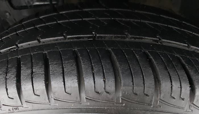2019 Maruti Vitara Brezza VDI, Diesel, Manual, 65,892 km, Left Front Tyre Tread