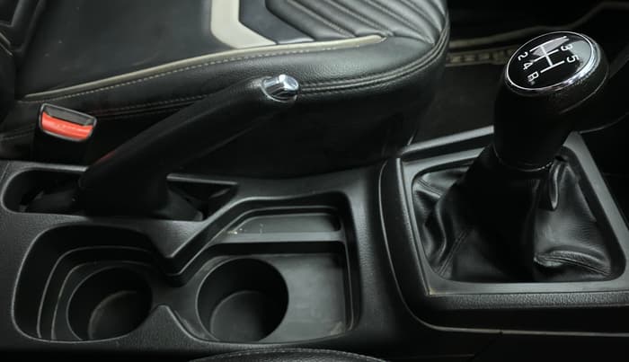 2019 Maruti Vitara Brezza VDI, Diesel, Manual, 65,892 km, Gear Lever