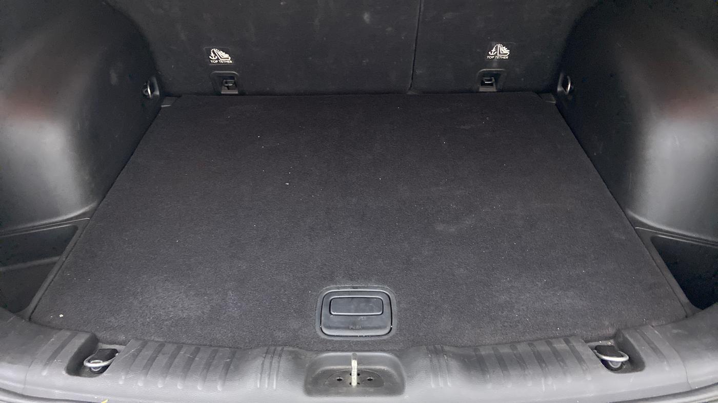 2017 Jeep Compass 2.0 LONGITUDE, Diesel, Manual, 41,559 km, Boot Inside View