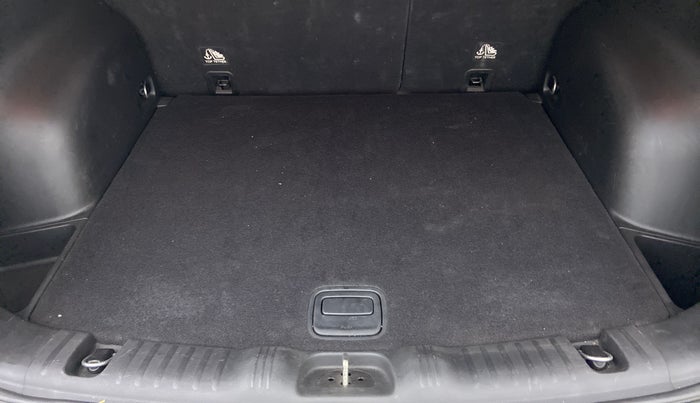 2017 Jeep Compass 2.0 LONGITUDE, Diesel, Manual, 41,559 km, Boot Inside View