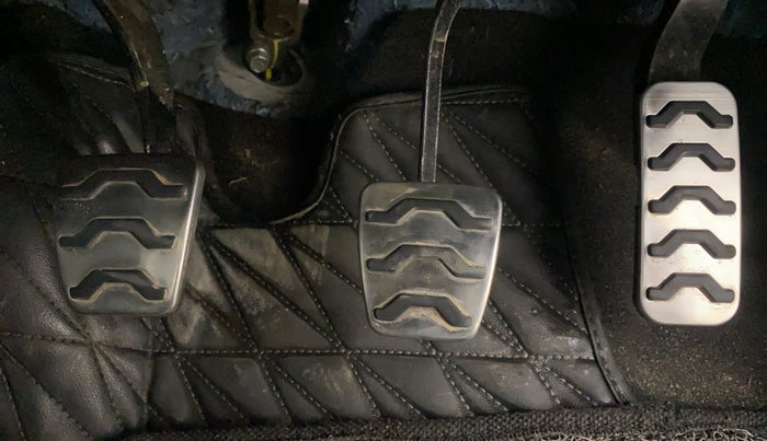 2024 Hyundai Verna SX (O) 1.5 TURBO PETROL MT, Petrol, Manual, 5,204 km, Pedals