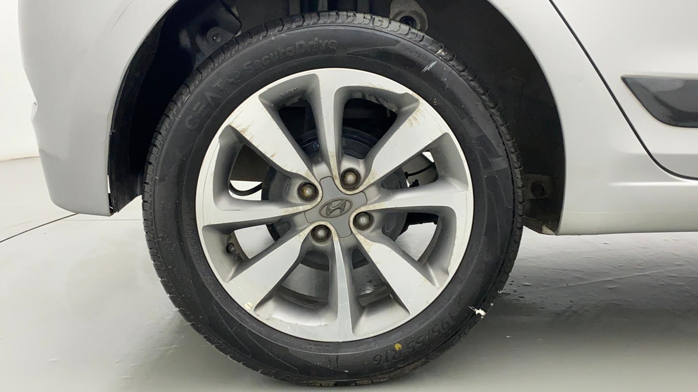 2016 Hyundai Elite i20 ASTA 1.2, Petrol, Manual, 18,569 km, Right Rear Wheel