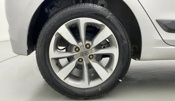 2016 Hyundai Elite i20 ASTA 1.2, Petrol, Manual, 18,569 km, Right Rear Wheel