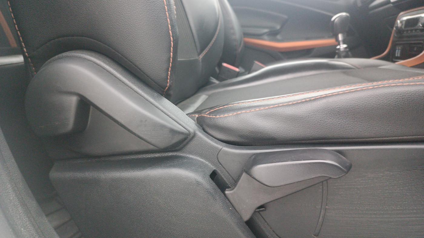 2019 Ford Ecosport TITANIUM 1.0L ECOBOOST SPORTS(SUNROOF), Petrol, Manual, 40,207 km, Driver Side Adjustment Panel