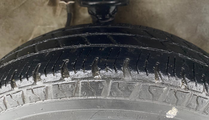 2018 Maruti Alto 800 LXI, Petrol, Manual, 23,967 km, Right Front Tyre Tread