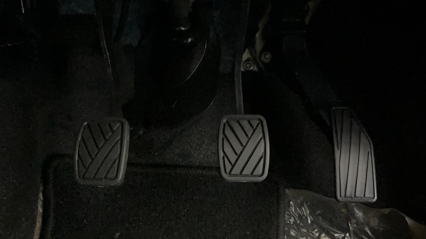 2022 Maruti S PRESSO VXI (O), Petrol, Manual, 2,798 km, Pedals