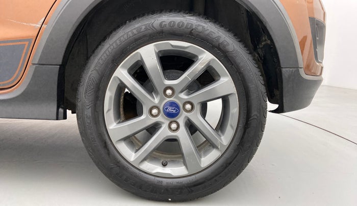 2019 Ford FREESTYLE TITANIUM 1.2 TI-VCT MT, Petrol, Manual, 58,947 km, Left Rear Wheel