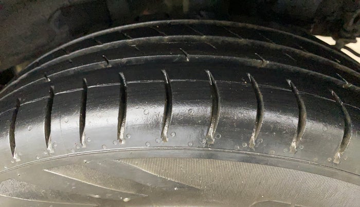 2017 Hyundai Grand i10 MAGNA 1.2 KAPPA VTVT, Petrol, Manual, 89,770 km, Left Rear Tyre Tread