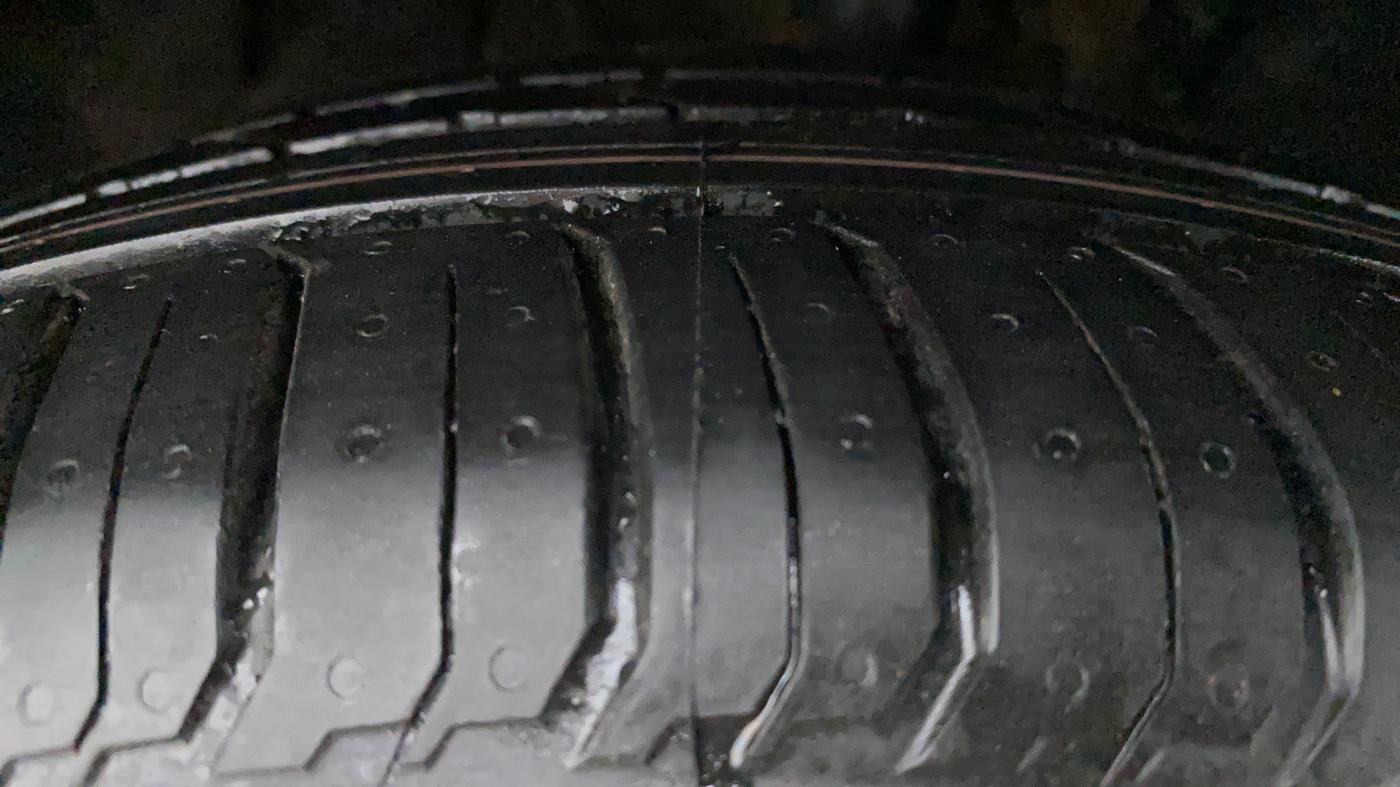 2021 Tata ALTROZ XT PETROL, Petrol, Manual, 48,043 km, Right Front Tyre Tread