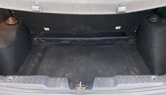 2021 Tata ALTROZ XT PETROL, Petrol, Manual, 48,043 km, Boot Inside
