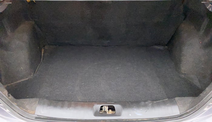 2014 Maruti Swift Dzire VXI, Petrol, Manual, 83,733 km, Boot Inside