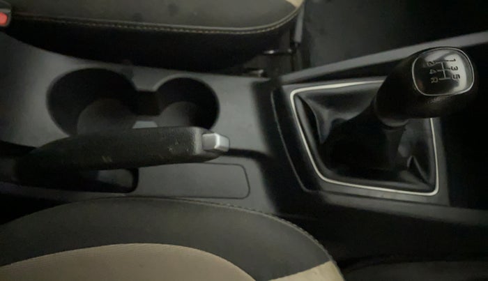 2019 Hyundai Elite i20 SPORTZ PLUS 1.2, CNG, Manual, 47,553 km, Gear Lever