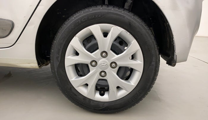 2016 Hyundai Grand i10 SPORTZ 1.2 KAPPA VTVT, Petrol, Manual, 31,109 km, Left Rear Wheel