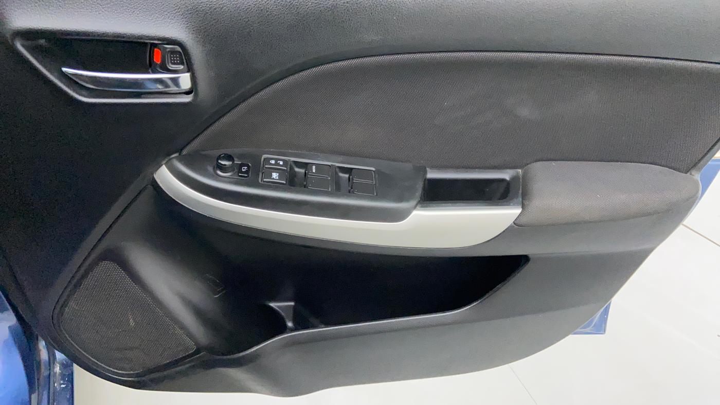 2017 Maruti Baleno ALPHA DIESEL 1.3, Diesel, Manual, 86,919 km, Driver Side Door Panels Control