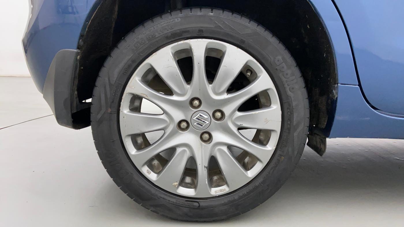 2017 Maruti Baleno ALPHA DIESEL 1.3, Diesel, Manual, 86,919 km, Right Rear Wheel