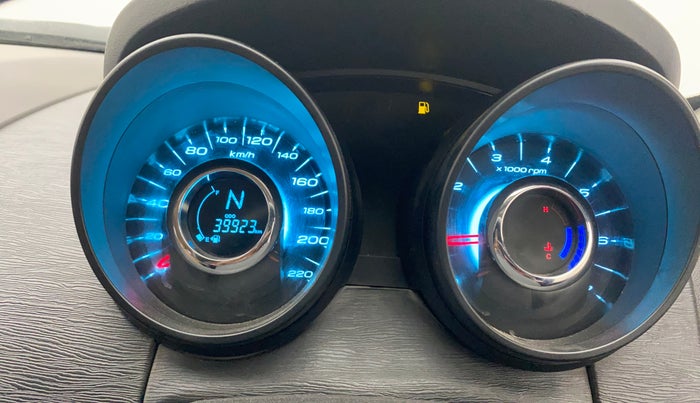 2019 Mahindra XUV500 W5, Diesel, Manual, 39,904 km, Odometer Image
