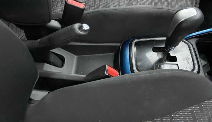 2017 Maruti IGNIS DELTA 1.2 AMT, Petrol, Automatic, 73,931 km, Gear Lever
