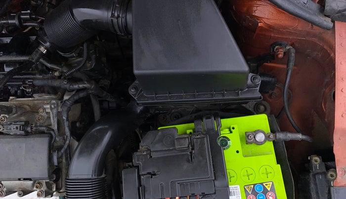 2016 Volkswagen Polo COMFORTLINE 1.2L, Petrol, Manual, 77,095 km, Engine View - Left