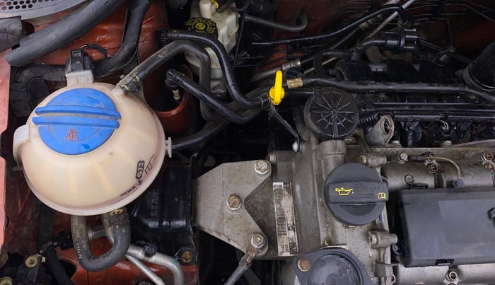 2016 Volkswagen Polo COMFORTLINE 1.2L, Petrol, Manual, 77,095 km, Engine View - Right