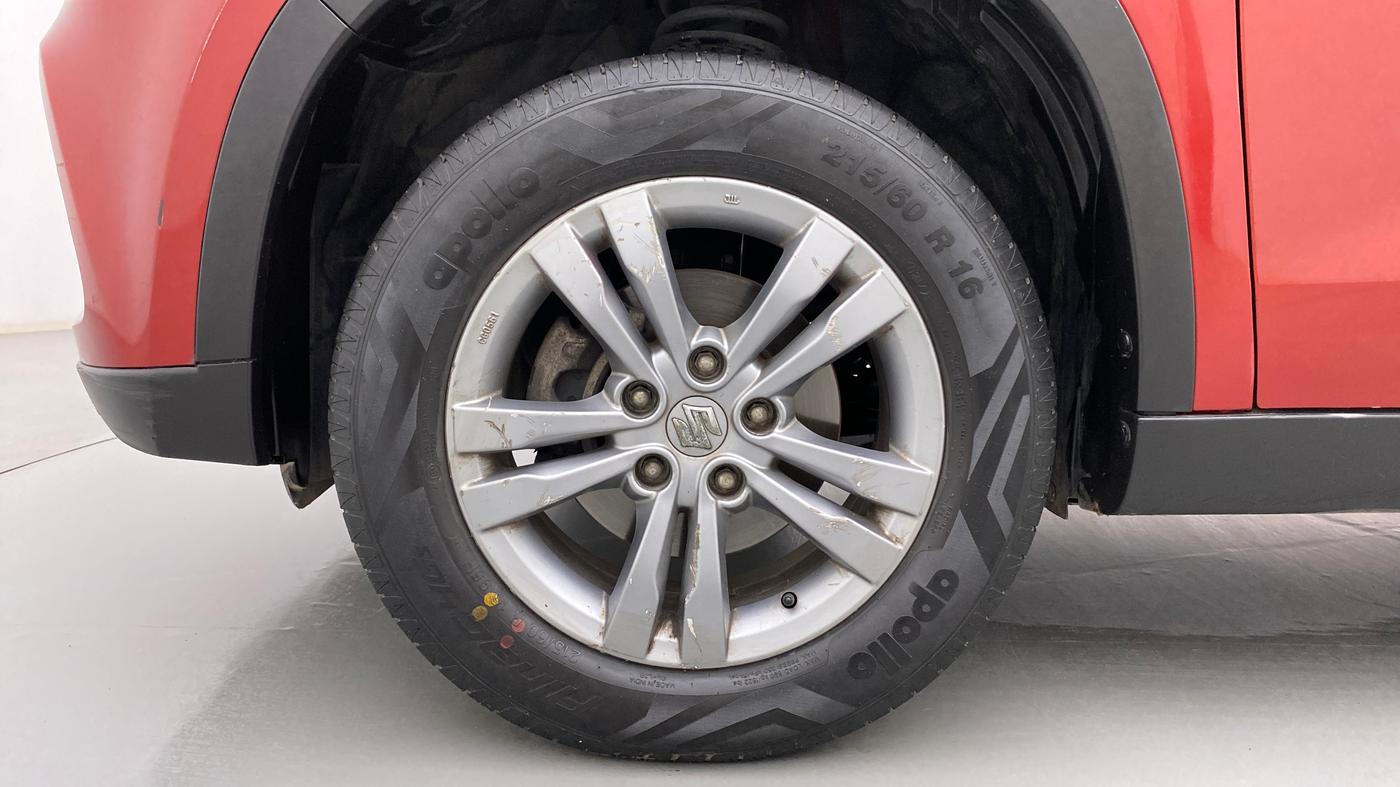 2017 Maruti Vitara Brezza ZDI, Diesel, Manual, 80,561 km, Left Front Wheel