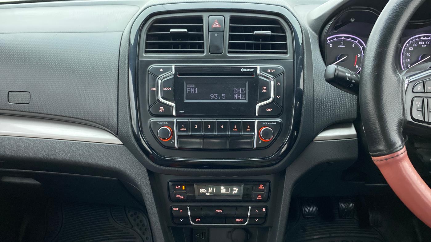 2017 Maruti Vitara Brezza ZDI, Diesel, Manual, 80,561 km, Air Conditioner